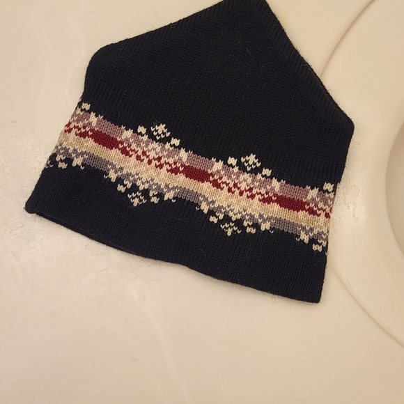 Virgin wool winter hat - Picture 2 of 3